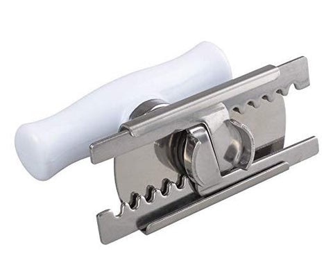 Underside serrated jaws of the jar opener